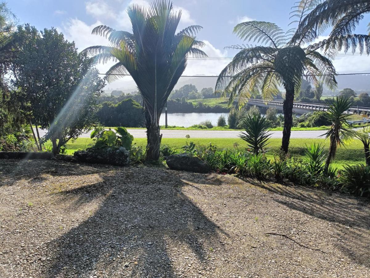 Riverstone Retreat Karamea מראה חיצוני תמונה